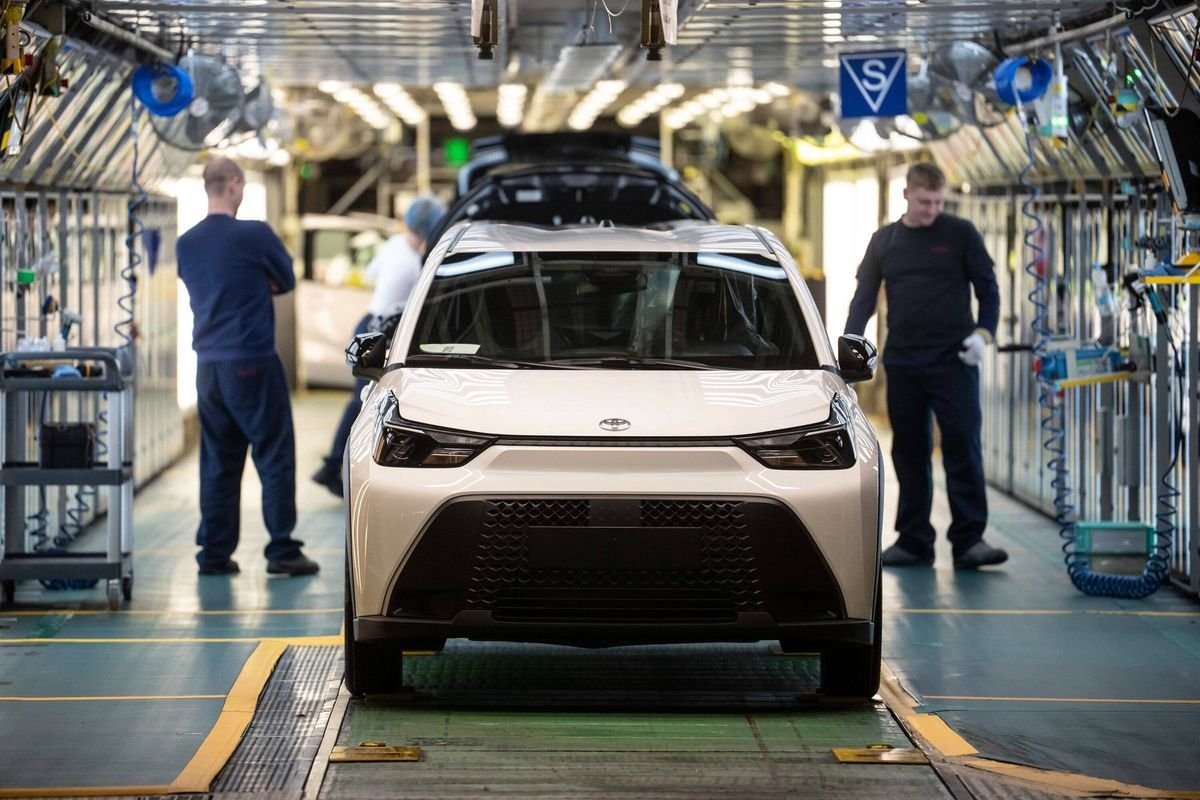 រោងចក្រ Toyota Motor Corp ដែលជាក្រុមហ៊ុនផលិតរថយន្តឈានមុខគេបញ្ជាក់ពីការលក់កំណត់ត្រាក្នុងឆ្នាំ 2025