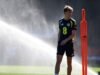 ឥទ្ធិពលខ្លាំងនៃកំដៅ World Cup ដែលកំពុងក្តៅគគុក បានបង្ហាញឱ្យឃើញនៅពេលដែលតារារបស់ស្កុតឡែនបានប្រកាសថាពួកគេនឹងញើសសម្រាប់ KILOS