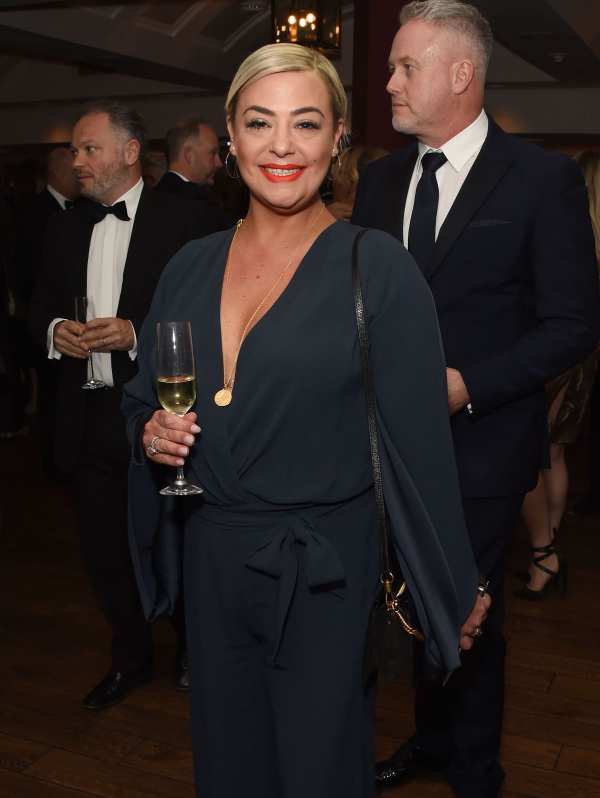 Lisa Armstrong ចូលរួមកម្មវិធី British Academy Television Craft Awards នៅ The Brewery នៅថ្ងៃទី 28 ខែមេសា ឆ្នាំ 2019 នៅទីក្រុងឡុង ប្រទេសអង់គ្លេស។