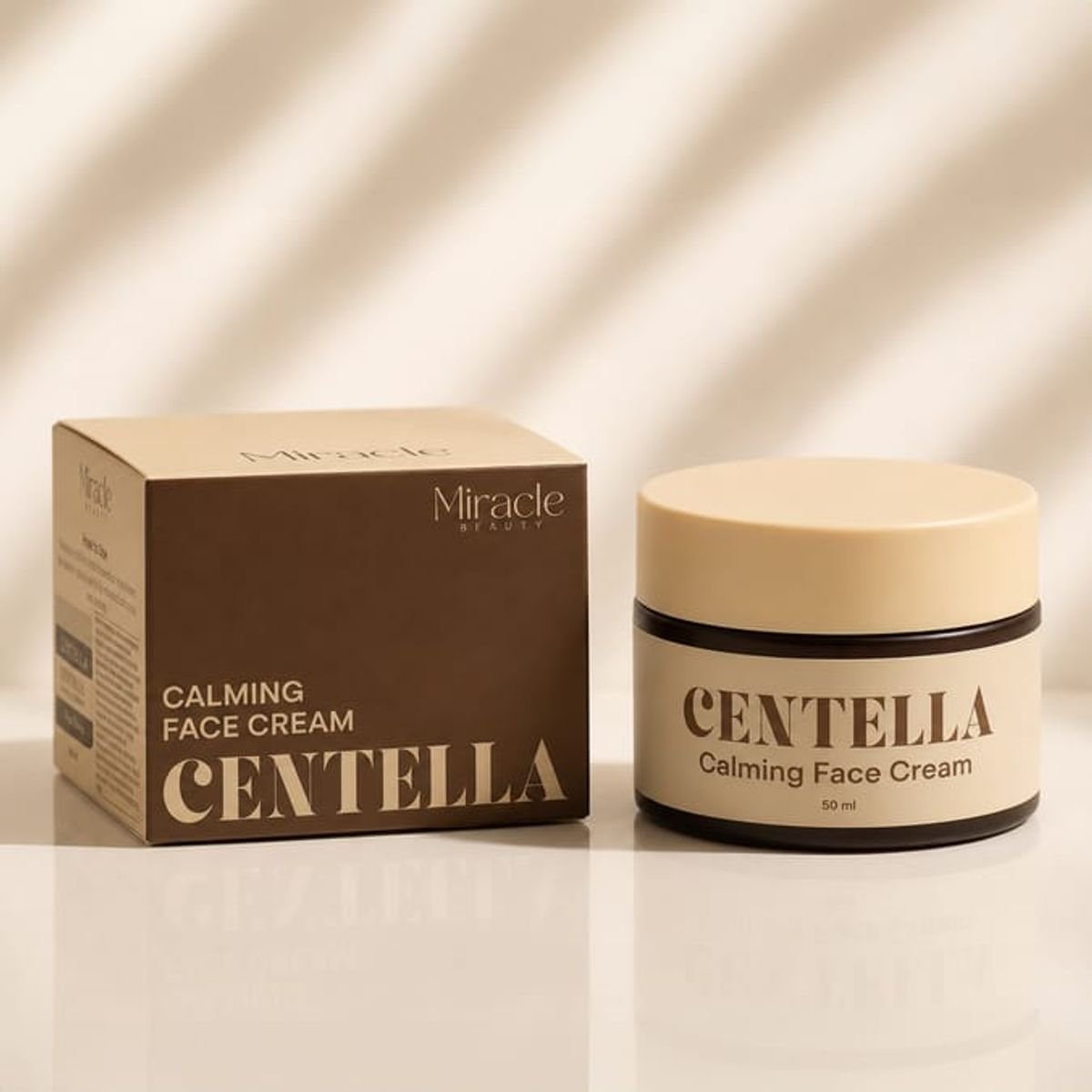 រូបថតរបស់ Centella soothing face cream មកពី Miracle Beauty UK 