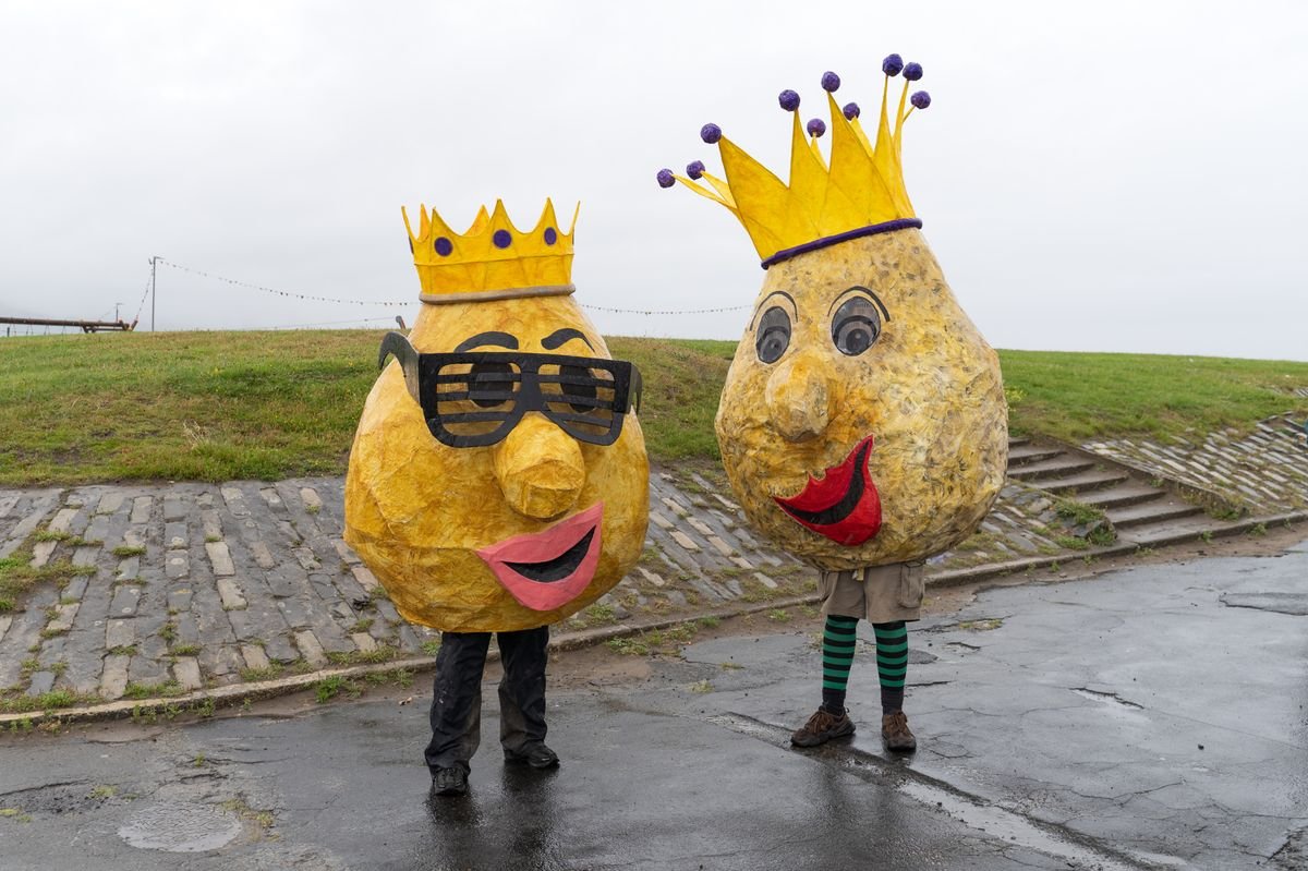 King និង Queen Tat នៅ Girvan Tattie Fest 2025