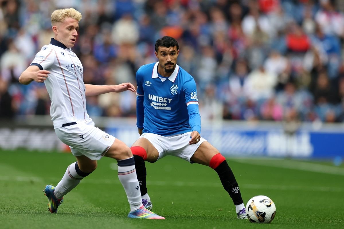 Jefte ប្រយុទ្ធជាមួយ Joe Westley ដើម្បីបាល់