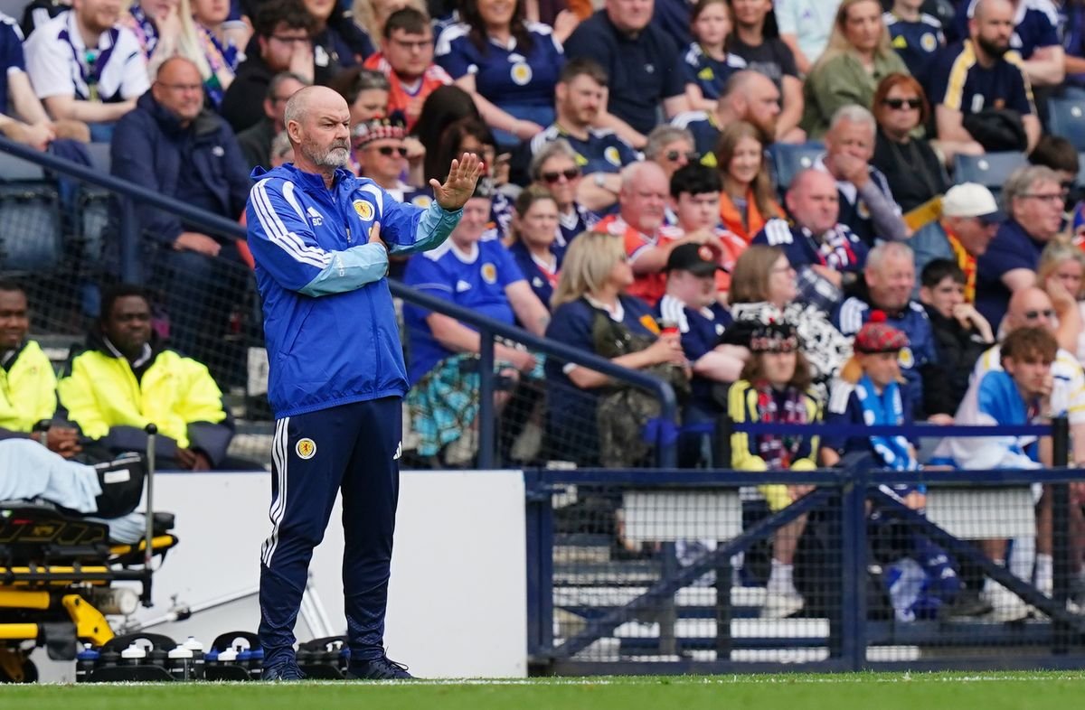 Steve Clarke កំឡុងពេលដែលស្កុតឡែនយកឈ្នះ Curacao