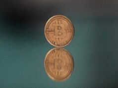 Bitcoin ធ្លាក់ចុះដល់ $61,000 ធ្លាក់ចុះជាង 25% ក្នុងខែនេះ ខណៈដែលអ្នកកាន់រយៈពេលវែងលក់
