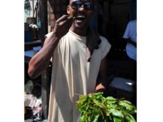នៅតាមផ្លូវក្នុង Djibouti ប្រទេសទាំងមូលស្ថិតក្នុងភាពងឿងឆ្ងល់