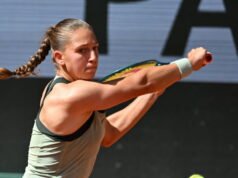 Roland Garros ។ Diane Parry នៅលើផ្លូវ, ការវាយតម្លៃដំបូងរបស់ Amélie Mauresmo នៅពាក់កណ្តាលនៃការប្រកួត … ធ្វើតាមថ្ងៃចន្ទ