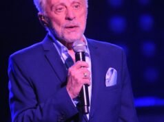 Frankie Valli លុបចោលដំណើរកម្សាន្តបន្ទាប់ពីធ្វើការប្រកាសសុខភាពសំខាន់