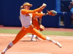 កីឡាករលេខ៧ Lady Vols ធ្លាក់ក្នុងវគ្គពាក់កណ្តាលផ្តាច់ព្រ័ត្រថ្នាក់ជាតិ