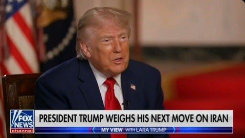 លោក Donald Trump បានបង្ហាញខ្លួននៅលើកញ្ចក់ទូរទស្សន៍ Fox News ដើម្បីពិភាក្សាអំពីសង្គ្រាមជាមួយប្រទេសអ៊ីរ៉ង់ឥឡូវនេះនៅក្នុងខែទី 4 របស់ខ្លួន។