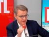 ប្រធាន Coopérative U លោក Dominique Schelcher ចង់បង្កើនប្រាក់ខែសុទ្ធដោយកាត់បន្ថយការរួមចំណែក