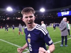 Kieran Tierney រក្សានាឡិកានៅពេលដែល Celtic និង Scotland ទទួលបានរង្វាន់