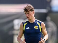 Jack Hendry បង្ហាញពីផែនការផ្ទេរ ខណៈដែលតារាស្កុតឡេនបដិសេធគោលដៅចំពេលមានទឹកជំនន់នៃការផ្តល់ជូន