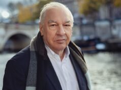 Didier Decoin សារជាវត្ថុអក្សរសាស្ត្រ