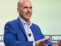 COOs ទាំងនេះបានក្លាយជា CEO ។ ពួកគេមានបំណងចង់ដឹងពីការធ្វើផែនការស្នងរាជ្យ