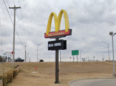 ក្មេងជំទង់ប្តឹងក្រុមហ៊ុន McDonald’s franchise ជុំវិញការចោទប្រកាន់ថាឃាតករបៀតបៀនបុគ្គលិកផ្ទះបាយ