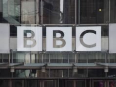 អតីតពិធីករ BBC ត្រូវប៉ូលិសចោទប្រកាន់ពីបទរំលោភផ្លូវភេទ