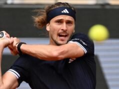 កីឡាករលំដាប់លេខ 3 ពិភពលោក Alexander Zverev ទទួលបានសំបុត្រដំបូងរបស់គាត់ទៅកាន់វគ្គផ្តាច់ព្រ័ត្រដោយយកឈ្នះ Jakub Mensik