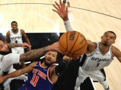 ក្រុម Knicks ធ្វើកូដកម្មម្តងទៀតទល់នឹង Spurs ហើយយកជម្រើសជាប្រវត្តិសាស្ត្រ