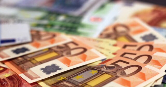 1780752305_pres-d-un-million-de-salaries-vont-toucher-une-prime-de-vacances-cet-ete-etes-vous-concerne.jpg
