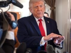 ‘នោះហើយជារបៀបដែលជីវិតទៅ’: Trump ប្រាប់អ្នកគាំទ្រ Knicks ដែលមិនមានលទ្ធភាពទិញសំបុត្រដើម្បី ‘មើលវានៅលើទូរទស្សន៍’