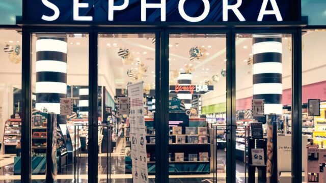 1780877401_1_Sephora-logo-and-showcase-of-the-store-at-night-with-christmas-decoration-Sephora-is-makeup-perfum.jpeg