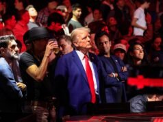 វត្តមានរបស់ Donald Trump នៅការប្រកួតវគ្គផ្តាច់ព្រ័ត្រ NBA រវាង New York Knicks និង San Antonio Spurs គឺជាប្រវត្តិសាស្ត្រ