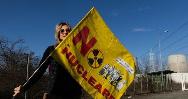 1781019295_240af23_upload-1-jadidpcu1aph-nucleaire-italie.jpg