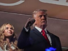 Kai Trump ចែករំលែកឃ្លីបរបស់នាង និងជីតារបស់នាងនៅឯហ្គេម Knicks ហើយគាត់បានចាកចេញទាំងអស់