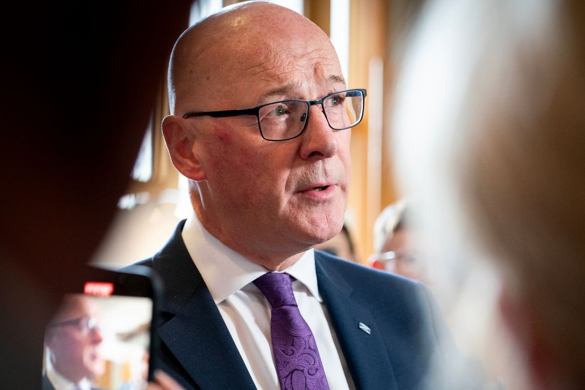 រដ្ឋមន្ត្រីទីមួយ John Swinney