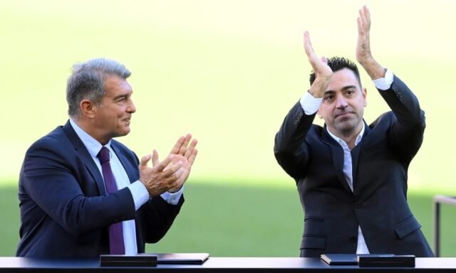 1781166300_xavi-hernandez-unveiled-as-new-fc-barcelona-fc-head-coach-1000x600.jpg