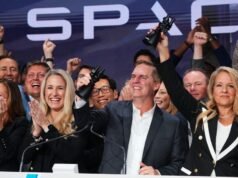 អ្នកអាចមិនអើពើ AI យក្សដូចជា SpaceX ប៉ុន្តែអ្នកមិនអាចព្រងើយកន្តើយចំពោះ 401(k) របស់អ្នកបានទេ។