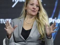ជួបជាមួយ Gwynne Shotwell ដែលជាវិស្វករចំនួន 2 ពាន់លានដុល្លារ និងជា COO ដែលដំណើរការ SpaceX នៅក្នុងស្បែកជើងវេទិកា