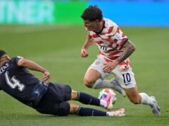 ខ្សែប្រយុទ្ធអាមេរិក Christian Pulisic ហ្វឹកហាត់តែម្នាក់ឯងក្នុងការព្យាបាលរបួសកំភួនជើង ក្រុមនិយាយថាគាត់ “ពីមួយថ្ងៃទៅមួយថ្ងៃ”