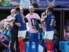 លោក Didier Deschamps ប្រតិកម្មបន្ទាប់ពីការឈ្នះលើកដំបូងរបស់តោខៀវនៅ World Cup ថា “យើងមានការភ័យខ្លាចបន្តិចនៅពេលចាប់ផ្តើម ប៉ុន្តែបន្ទាប់មកយើងអាចអភិវឌ្ឍបន្ថែមទៀត” ។