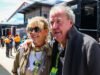 មិត្តស្រីរបស់ Jeremy Clarkson Lisa Hogan ចែករំលែកព័ត៌មានថ្មីៗបន្ទាប់ពីការធ្វើរោគវិនិច្ឆ័យជំងឺមហារីករបស់អ្នកធ្វើបទបង្ហាញ