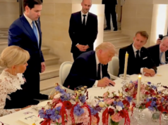 Trump ចង់ឃើញមាស “ពិត” នៅ Versailles ។ គាត់បានចុះហត្ថលេខាលើកិច្ចព្រមព្រៀងអ៊ីរ៉ង់នៅក្នុងវាំង