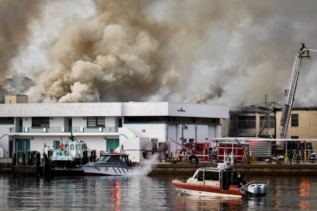 1781749976_South_Florida_Marine_Lab_Fire_6_7_.jpg