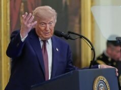 Trump និយាយអំពីសេដ្ឋកិច្ច និង Hegseth ក្នុងពិធី Medals of Honor
