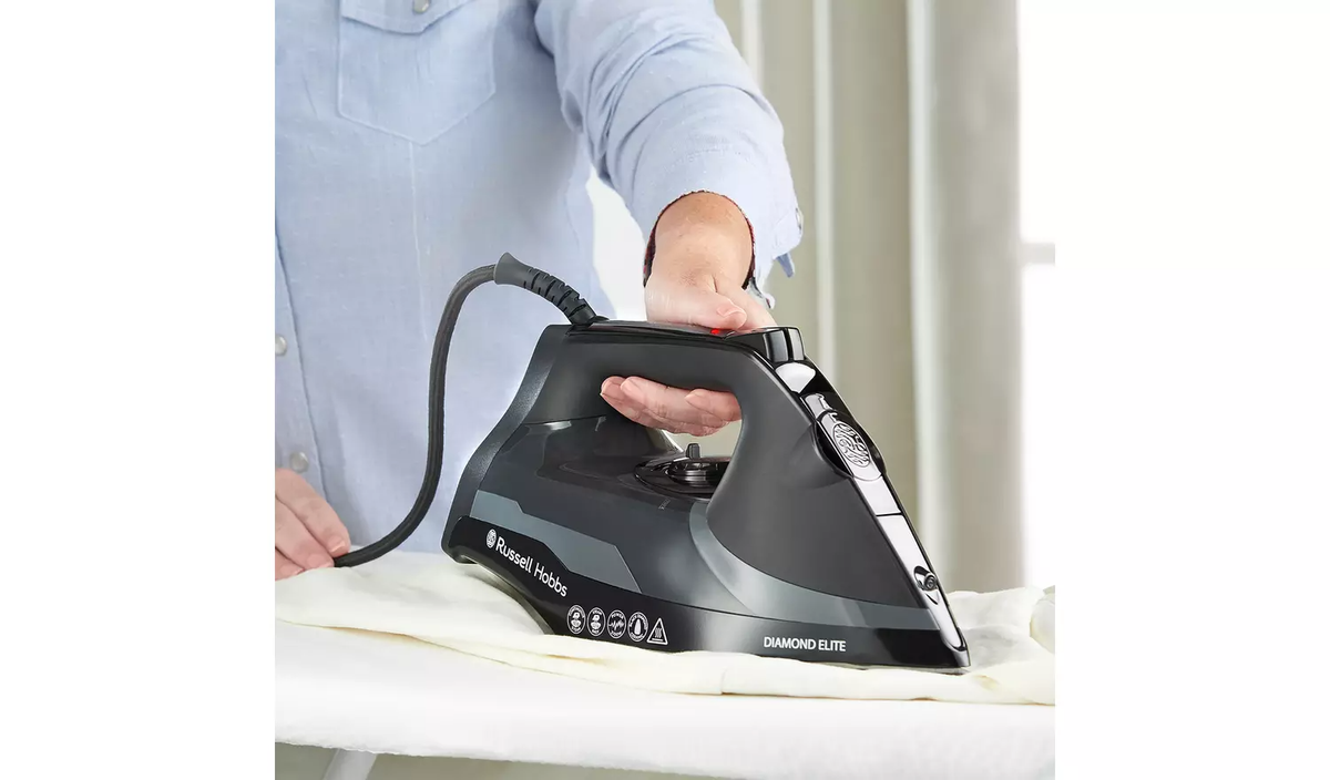 រូបថតរបស់ Russell Hobbs 27000 Diamond Elite Steam Iron