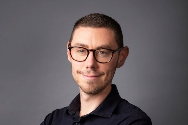 1782012951_22393013-arnaud-bevilacqua-journaliste-a-la-croix.jpg