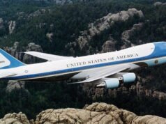 យន្តហោះ Air Force One ដែលជាយន្តហោះប្រធានាធិបតីអាមេរិក កំពុងត្រូវបានដកចេញពីសេវា។ តើយន្តហោះមួយណានឹងជំនួសវា?