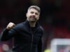 ថវិកាផ្ទេររបស់ Aberdeen ត្រូវបានបង្ហាញនៅពេលដែល Stephen Robinson សម្លឹងមើលការចុះហត្ថលេខាចំនួនបីបន្ថែមទៀតបន្ទាប់ពីត្រូវបានគាំទ្រដោយក្រុមប្រឹក្សាភិបាល