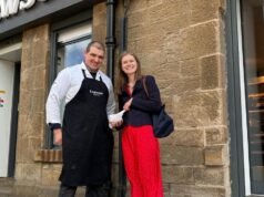 Lothians West MSP កំពុងជំរុញឱ្យមនុស្ស “គិតក្នុងមូលដ្ឋាន” បន្ទាប់ពីទស្សនាអាជីវកម្មក្នុងស្រុក។