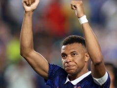 បារាំងដែលដឹកនាំដោយ Mbappé ដែល “ភ្លៀងធ្លាក់” គ្រប់គ្រងប្រទេសអ៊ីរ៉ាក់ ហើយមានលក្ខណៈសម្បត្តិគ្រប់គ្រាន់សម្រាប់ជុំទី 16 ។