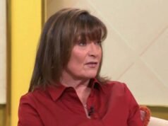 Lorraine Kelly សារភាពថា “វាពិតជាលំបាកណាស់” នៅពេលនាងពិភាក្សាអំពីភាពមិនច្បាស់លាស់ជុំវិញកម្មវិធី ITV
