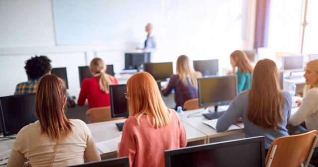 1782298673_universite-le-modele-financier-juge-non-soutenable-un-rapport-preconise-de-quintupler-les-frais-d-in.jpeg