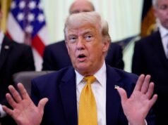 លោក Trump កំពុងកាន់កាប់វិក័យប័ត្រផ្ទះដែលមានតម្លៃសមរម្យជាចំណាប់ខ្មាំងលើបញ្ហាដែលគាត់ចូលចិត្ត៖ លេខសម្គាល់អ្នកបោះឆ្នោត “ភាពអាសន្នជាតិ” ។