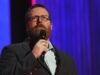 Frankie Boyle ស្ថិតក្នុងចំណោមមុខមាត់ល្បីៗដែលគាំទ្រការជួបជុំ Reclaim Our Streets បន្ទាប់ពីការវាយប្រហារដោយកាំបិតនៅ Edinburgh