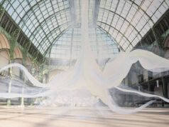 នៅក្នុង Grand Palais Laure Prouvost បំប្លែងយើងទៅជាភាគល្អិតបឋម