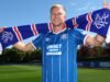 ការត្រលប់មកផ្ទះ Rangers របស់ Ross McCrorie ធ្វើអោយម្តាយស្រក់ទឹកភ្នែក ខណៈដែលអ្នកគាំទ្រនិយាយថាក្មេងប្រុសដែលពួកគេបានស្គាល់គឺមិនមានទៀតទេ